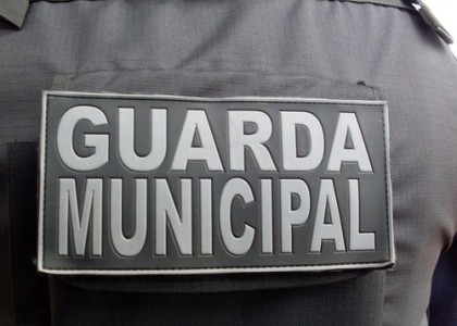 Fonte: Supremo Tribunal Federal Por seis votos a cinco, o Plenário do Supremo Tribunal Federal (STF), em sessão nesta quinta-feira (6), decidiu que as guardas municipais têm competência para fiscalizar […]