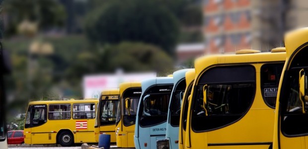 Antes de iniciar a votação das proposituras que compunham a ordem do dia, o presidente embasado no artigo 227 do Regimento Interno da Casa incluiu os projetos de lei complementar […]