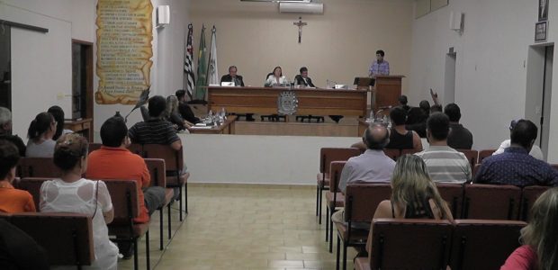 A 1ª primeira sessão ordinária de 2017 teve como destaque o uso da tribuna pelo prefeito, vereadores e representantes da sociedade civil. A sessão foi iniciada pela leitura do oficio […]